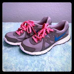 Nike revolution 2 running shoes